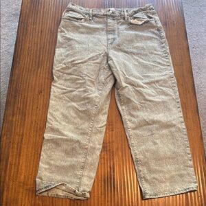 Universal Thread Gray Straight Leg Jeans Timeless Style